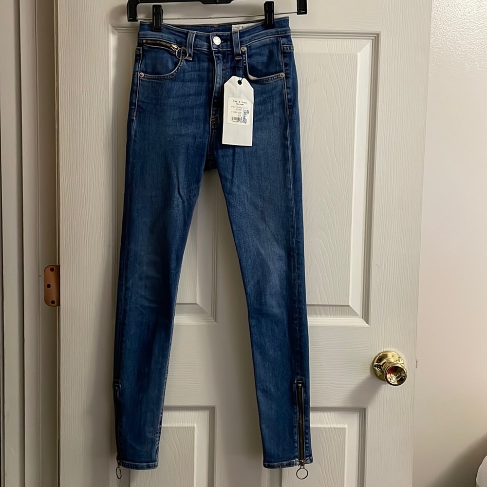 Rag & Bone ‘O-Ring’ Skinny Jeans